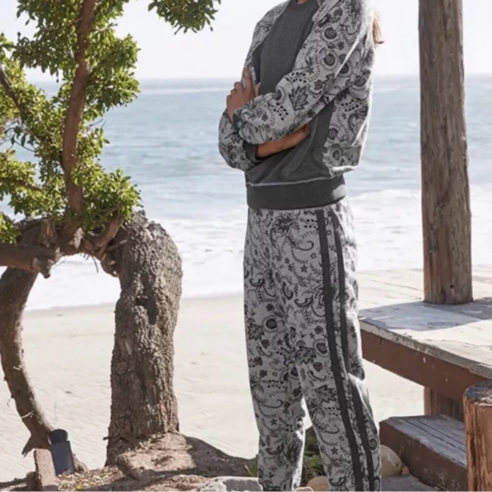 Women’s Johnny Was Floral Wanders Bishop Sleeve sweatshirt/sweatpants set, S